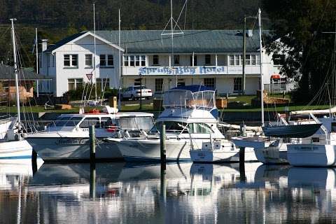 Photo: Spring Bay Hotel